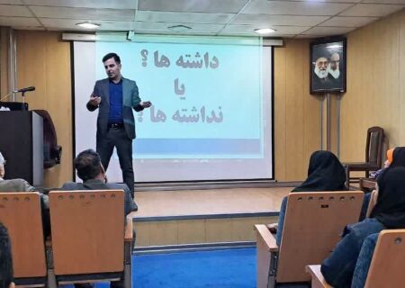 به همت کمیته آموزش خانه مطبوعات خوزستان ؛ کارگاه آموزشی زبان بدن در خبرنگاری در اهواز برگزار شد