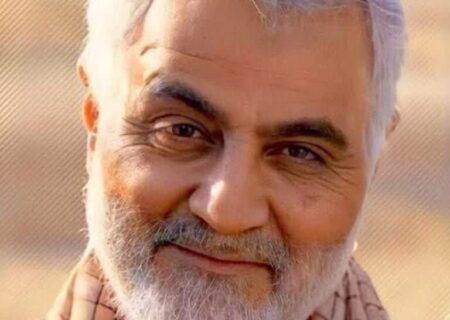 سردار شهید حاج قاسم سلیمانی فرزند رشید ایران اسلامی