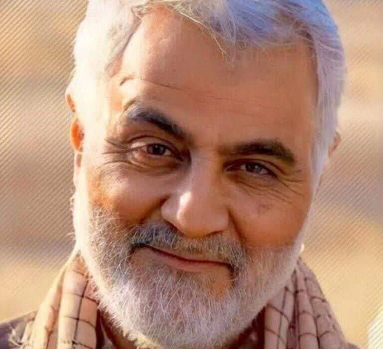 سردار شهید حاج قاسم سلیمانی فرزند رشید ایران اسلامی