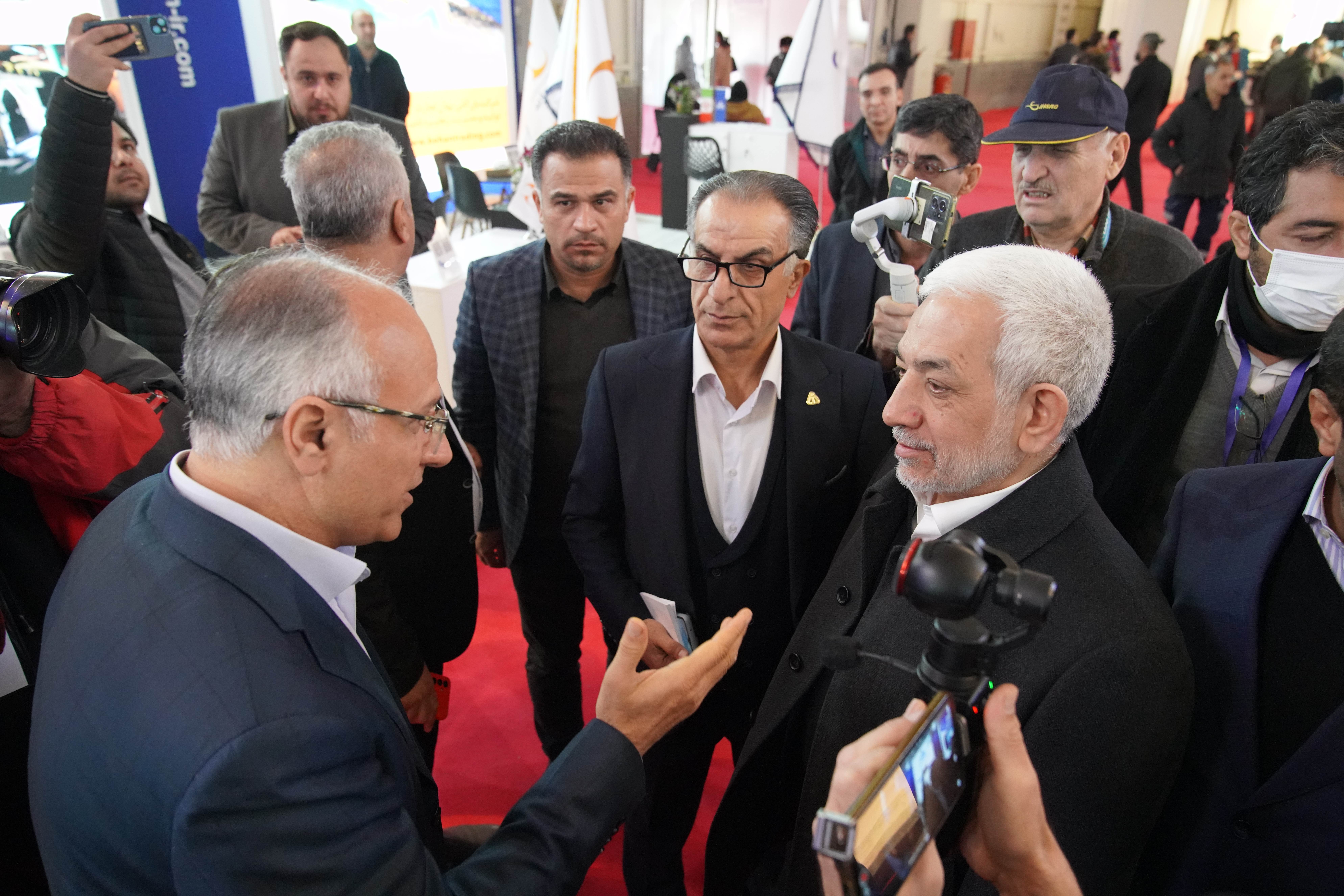 بازدید معاون وزیر نیرو از غرفه شركت لوله سازی اهواز در بیستمین نمایشگاه بین المللی صنعت آب و تاسیسات آب و فاضلاب ایران(WATEX)