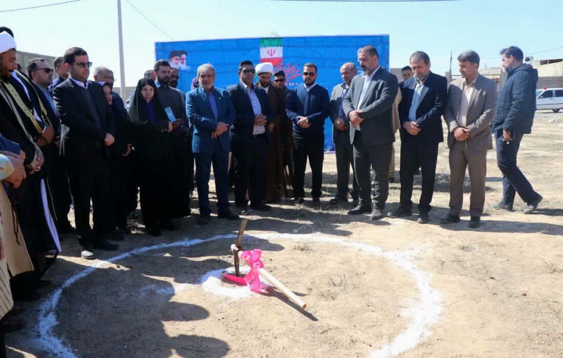 کلنگ‌زنی مدرسه ۱۲ کلاسه در شهرک اندیشه ناحیه ۲ اهواز