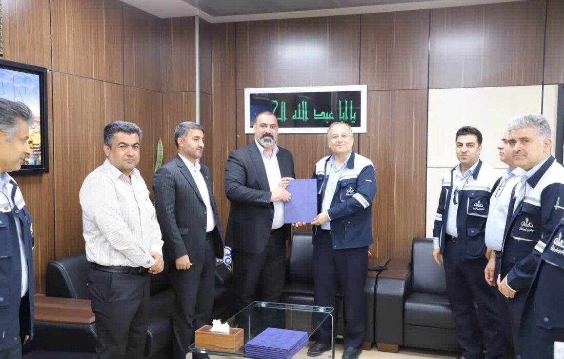 تقدیر مدیرکل نوسازی مدارس خوزستان از مدیرعامل پتروشیمی فن‌آوران به جهت مشارکت در توسعه فضاهای آموزشی