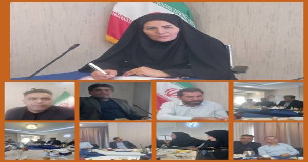 صدیقه قدم (مدیرعامل) و افشار پرویزی بابادی (رئیس) خانه مطبوعات کشور شدند