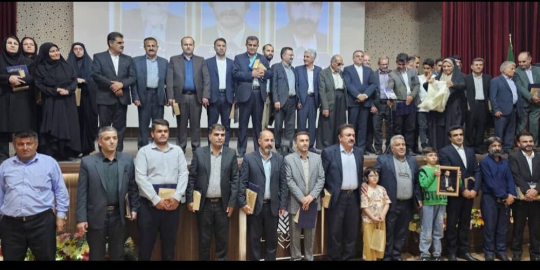 انتقال تجربیات اعضای ادوار شورا برای بالندگی شهر ایذه