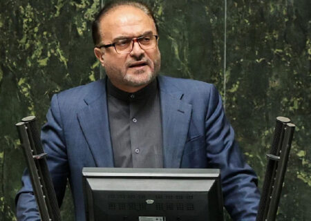 علیرضا زندیان نماینده بیجار در مجلس شورای اسلامی:  در شرایط حساس کنونی نقش نمایندگان انقلابی برجسته تر است / باید به دولت کمک کنیم