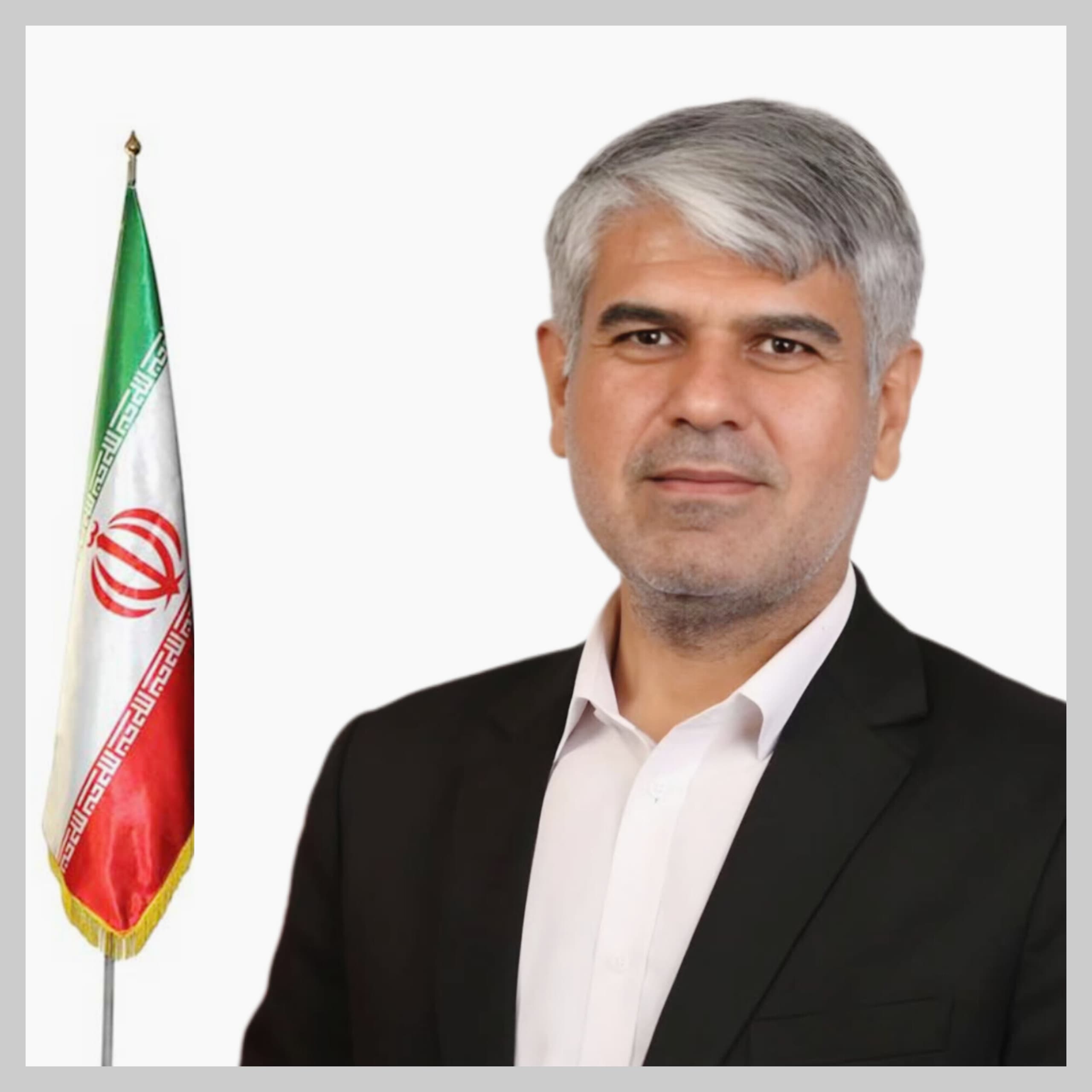 مدیریت میدانی مدارس باید به معلمان، خانواده‌ها و نهادهای فرهنگی سپرده شود تا آموزش متناسب با زیست‌بوم ایرانی _ اسلامی و تحولات جهانی بازتعریف شود