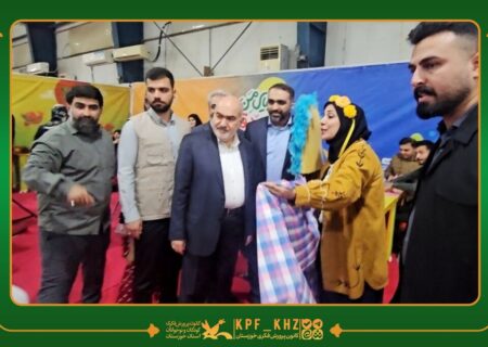 حضور استاندار خوزستان در غرفه کانون پرورش فکری