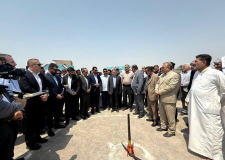 کلنگ‌زنی مدرسه ۹ کلاسه شکاره یک با حمایت فولاد اکسین خوزستان