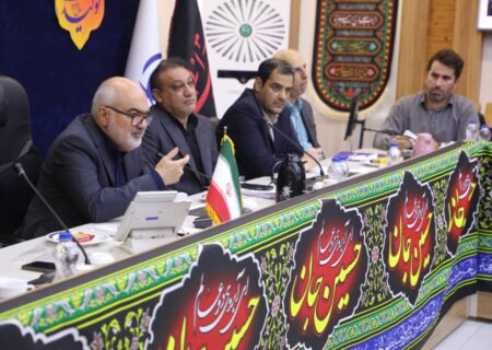 بانک حق ندارد برای اجرای مصوبات منتظر تهران بماند؛ یا در مسیر توسعه استان حرکت کند، یا کنار گذاشته می‌شود