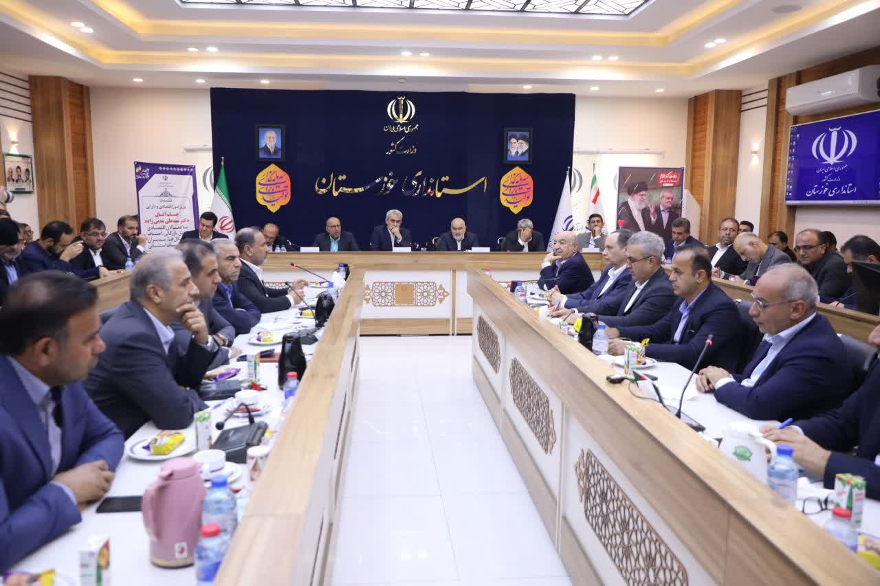 هشدار نایب‌رئیس اتاق بازرگانی اهواز به وزیر اقتصاد: تمرکز بر نفت و پتروشیمی، صنایع کوچک خوزستان را به مرز ورشکستگی رسانده است