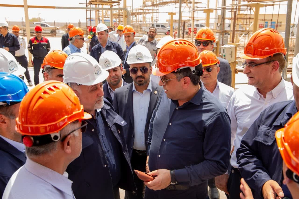 امین‌نژاد: تکمیل طرح پالایش گاز هویزه، کوتاه‌ترین و امن‌ترین مسیر تأمین خوراک پایدار برای پتروشیمی بندر امام است/ کیانی: پیشرفت فاز دوم طرح ۳۲۰۰ NGL از ۸۳ درصد گذشت/ تأکید صانعی بر اولویت‌بندی تکمیل مکانیکال واحدها