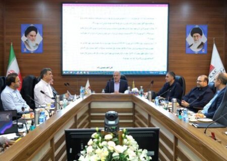 بررسی آخرین وضعیت تولید و پروژه های توسعه ای و افزایش شتاب در اجرای طرح‌های استراتژیک