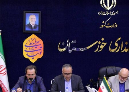 پیگیری احداث نیروگاه خورشیدی فولاد اکسین خوزستان به عنوان زیر ساخت موردنیاز/ مسکن کارگری باتوجه به سیاست‌های وزارت‌ تعاون، کار و رفاه‌اجتماعی در اولویت هلدینگ صبا انرژی است