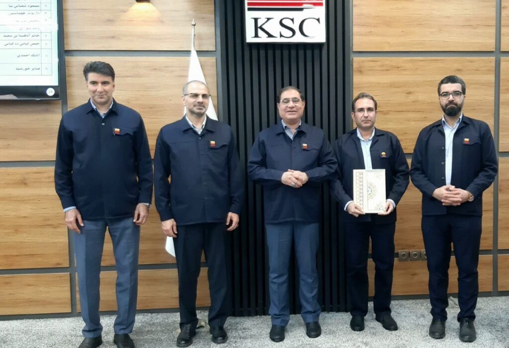 تقدیر از نفرات برتر HSE شرکت فولاد خوزستان