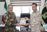 تبریک امیر فرمانده قرارگاه جنوب غرب نزاجا به سردار حجت سفیدپوست، فرمانده جدید مرزبانی خوزستان / تأکید بر هم‌افزایی ارتش و مرزبانی در دفاع از مرزهای آبی و خاکی
