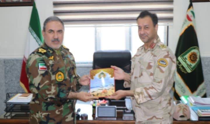 تبریک امیر فرمانده قرارگاه جنوب غرب نزاجا به سردار حجت سفیدپوست، فرمانده جدید مرزبانی خوزستان / تأکید بر هم‌افزایی ارتش و مرزبانی در دفاع از مرزهای آبی و خاکی