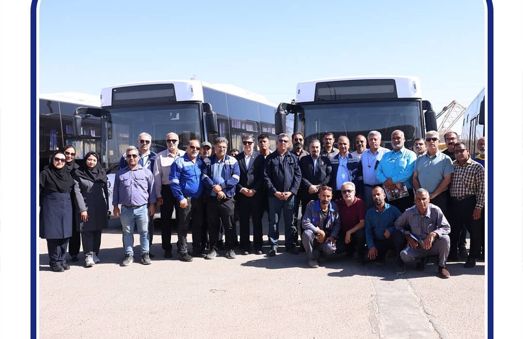 ۶ دستگاه مینیبوس به ناوگان حمل و نقل پالایشگاه آبادان پیوست