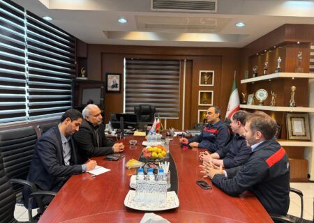 نشست هم‌افزایی فولاد اکسین خوزستان و لوله‌سازی اهواز برای تکمیل زنجیره تولید فولاد