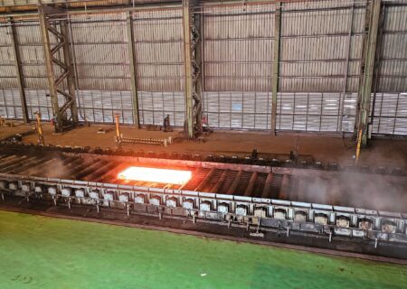 از خاکریز تا قلهٔ افتخار؛ خوزستان دروازه‌های جهانی فولاد را گشود