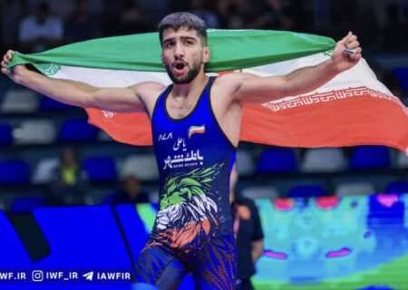صعود درخشان پیام احمدی به فینال مسابقات جهانی کشتی در کرواسی