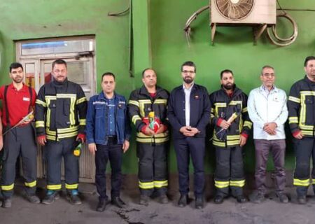 معاون منابع انسانی و امور اجتماعی با کارکنان آتش نشانی و ایمنی فولاد خوزستان دیدار نمود