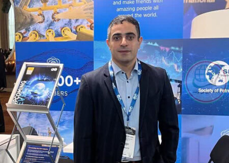 دکتر شادفر داودی «فرزند خوزستان »جز دو درصد دانشمندان برتر جهان قرار گرفت