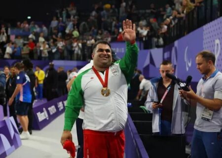 پیام تبریک حجت‌الاسلام والمسلمین هدائی، عضو مجلس خبرگان رهبری استان خوزستان به مناسبت کسب مدال طلای جهانی توسط احمد امین‌زاده