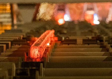 هشدار انجمن فولاد و مدیران خوزستان و هرمزگان درباره از بین رفتن مزیت صادراتی کشور