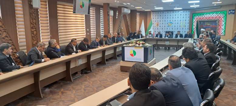 توسعه عدالت آموزشی و نصیب برابر آموزشی از مسیر توجه ویژه به مدرسه می گذرد/نهضت توسعه عدالت در فضاهای آموزشی اولویت اصلی رئیس جمهور است/هم افزایی و همگرایی در فعالیت ها و برنامه ها مهمترین راهبرد برون رفت از چالشهای تعلیم و تربیت است/فرهنگیان ثقل جامعه هستند/مهمترین گروه مرجع در جامعه معلمان هستند