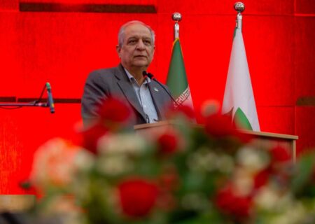 نیشکر الگوی موفق ارتباط صنعت و دانشگاه است