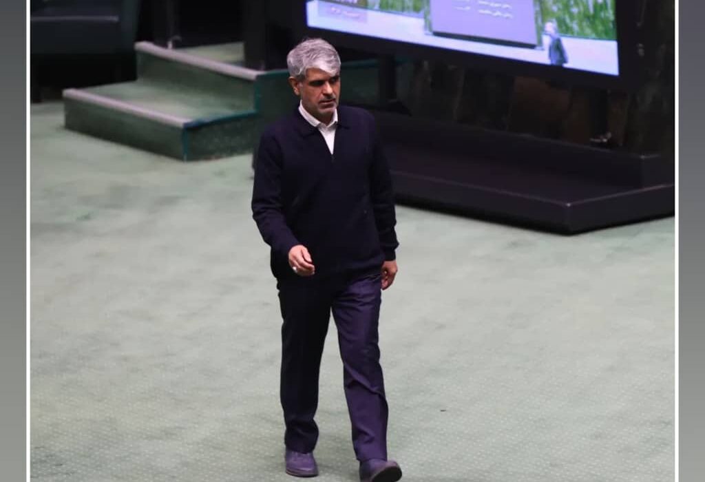 افزایش ۲۰ درصدی حقوق‌ها، کارمندان را زیر خط فقر می‌برد