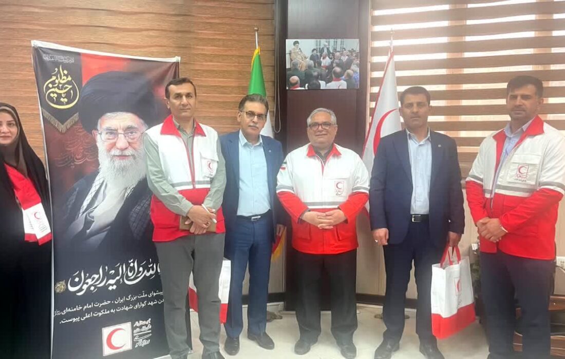 مدیر شعب بانک مسکن خوزستان به جمع اعضای هلالاحمر پیوست