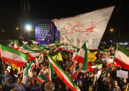 صد شب، سد مردمی