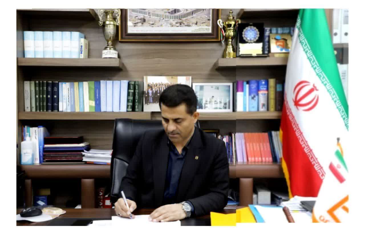 دعوت مدیر شعب بانک مسکن خوزستان به حضور در مراسم تشیع و وداع با رهبر شهید