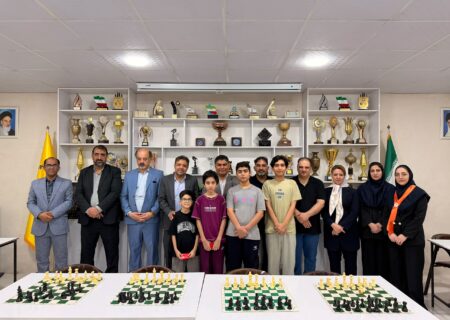شطرنج دانش‌آموزی خوزستان بر بام کشور؛ تقدیر از ملی‌پوشان آینده‌دار کانون تخصصی شطرنج آموزش و پرورش